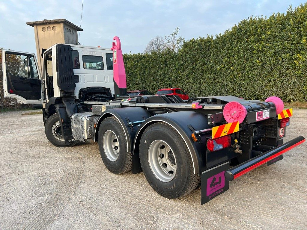 IVECO STRALIS 460 X-WAY SCARRABILE 6X4 - Hook lift truck: picture 5 IVECO STRALIS 460 X-WAY SCARRABILE 6X4 - Hook lift truck: picture 5