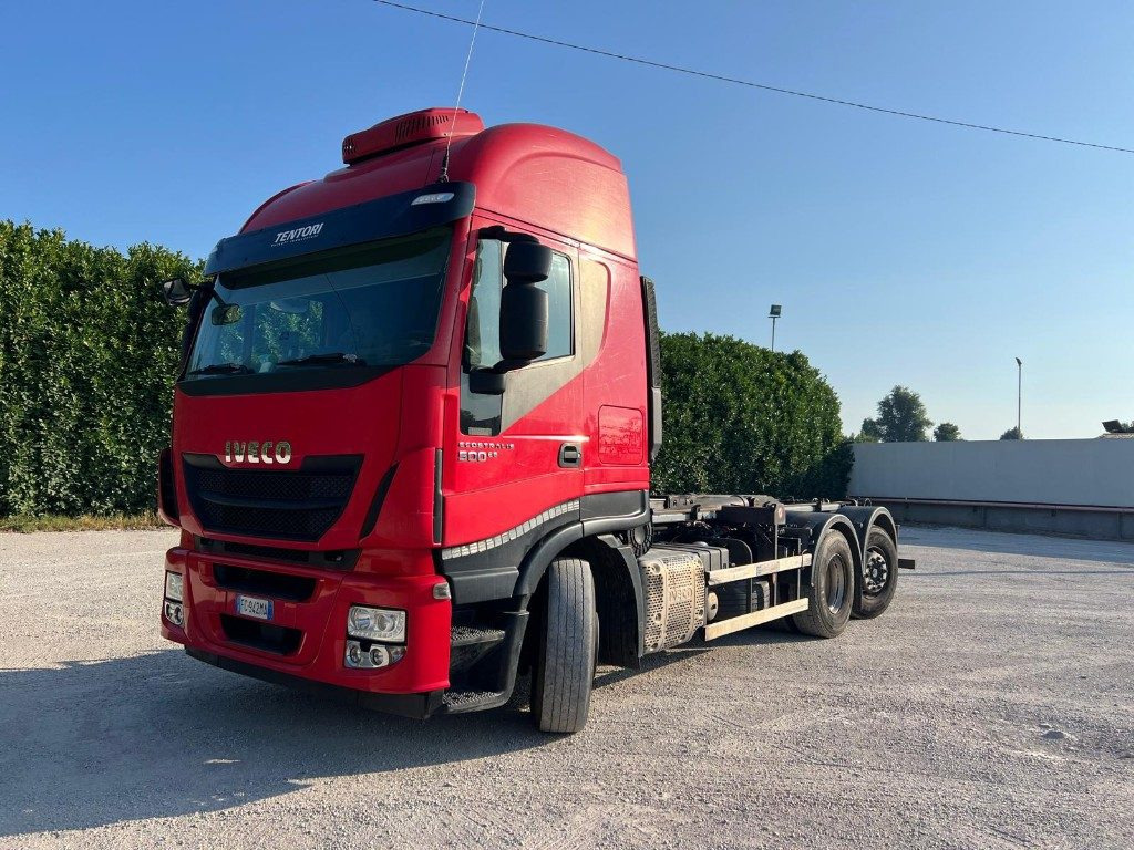 IVECO STRALIS 500 SCARRABILE - Hook lift truck: picture 1 IVECO STRALIS 500 SCARRABILE - Hook lift truck: picture 1