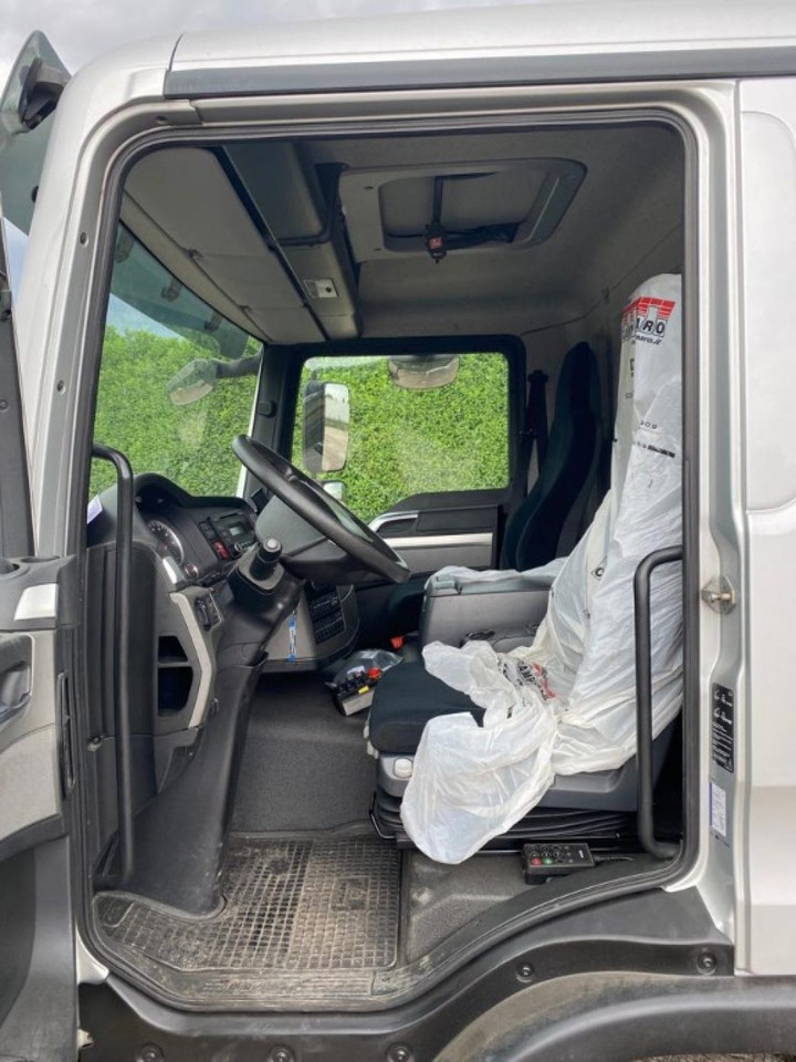 Hook lift truck MAN TGM 12.220: picture 8 Hook lift truck MAN TGM 12.220: picture 8