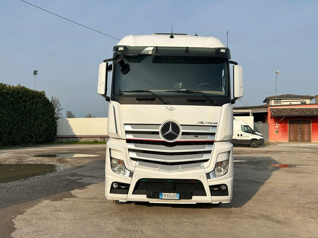 MERCEDES ACTROS 25.51 SCARRABILE - Hook lift truck: picture 2 MERCEDES ACTROS 25.51 SCARRABILE - Hook lift truck: picture 2