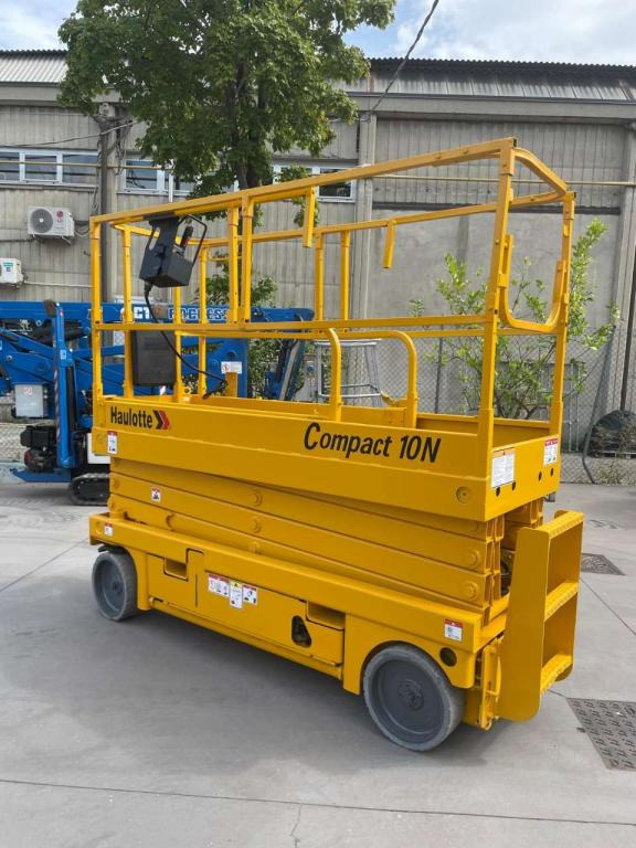 Haulotte COMPACT 10N - Scissor lift: picture 4 Haulotte COMPACT 10N - Scissor lift: picture 4
