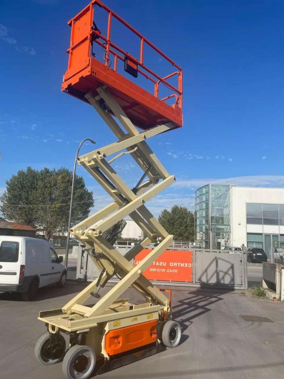 JLG 2032ES - Scissor lift: picture 1 JLG 2032ES - Scissor lift: picture 1