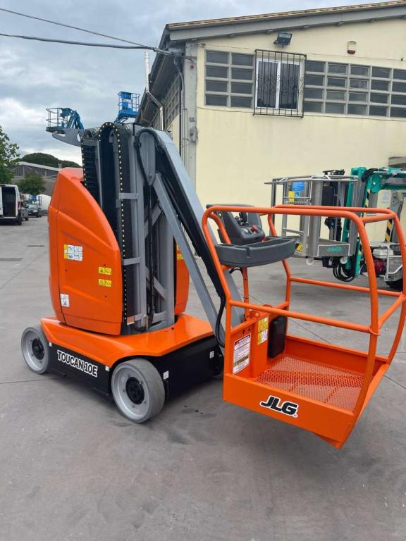 JLG TOUCAN 10E - Vertical mast lift: picture 3 JLG TOUCAN 10E - Vertical mast lift: picture 3