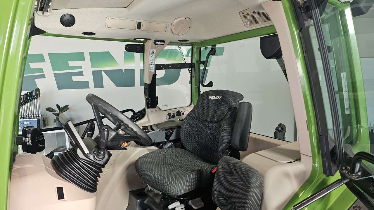 FENDT 211S VARIO - Farm tractor: picture 5 FENDT 211S VARIO - Farm tractor: picture 5