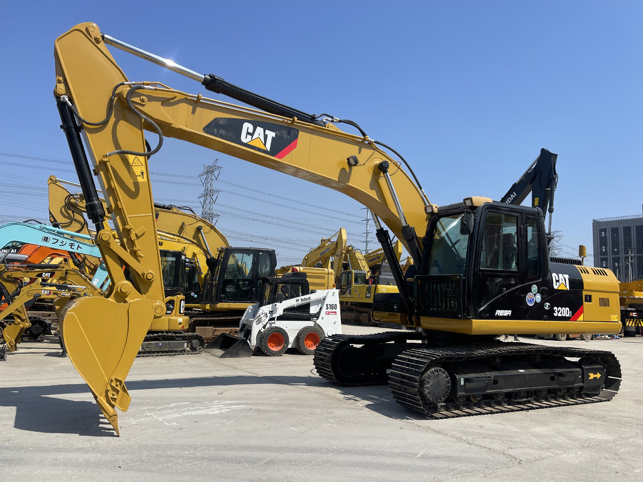 CATERPILLAR CAT 320D - Crawler excavator: picture 3 CATERPILLAR CAT 320D - Crawler excavator: picture 3
