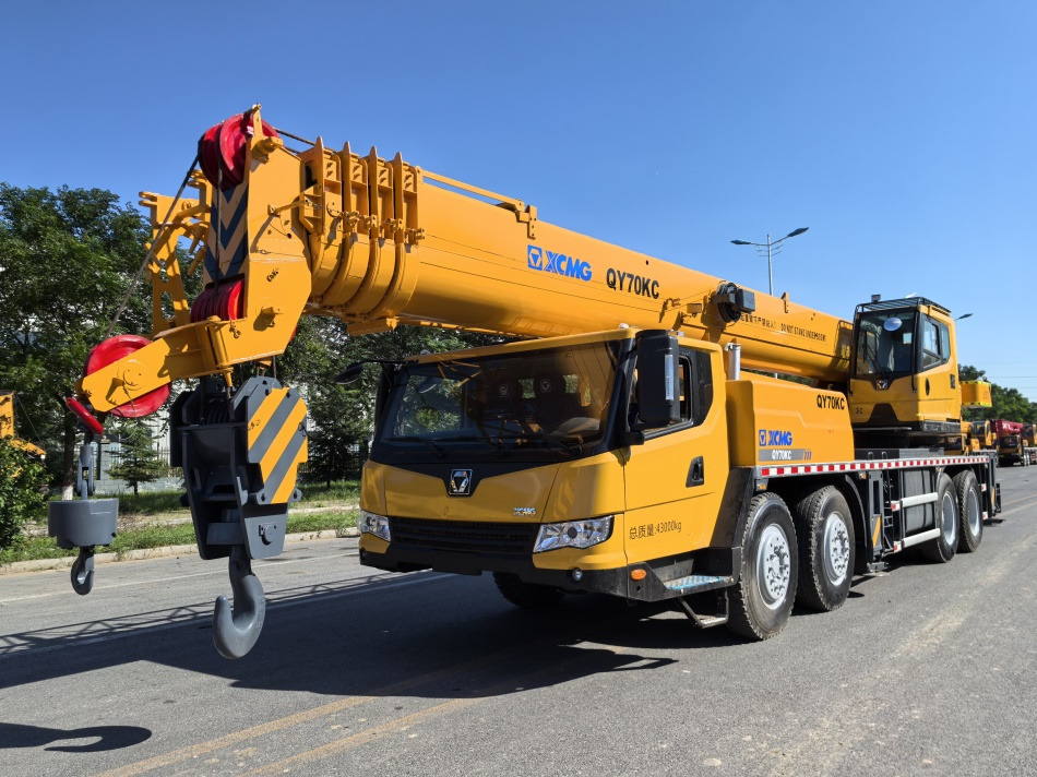 XCMG QY70KC 70TON QY70K QY70KA QY70K-1 xcmg qy70ks - Mobile crane: picture 2 XCMG QY70KC 70TON QY70K QY70KA QY70K-1 xcmg qy70ks - Mobile crane: picture 2