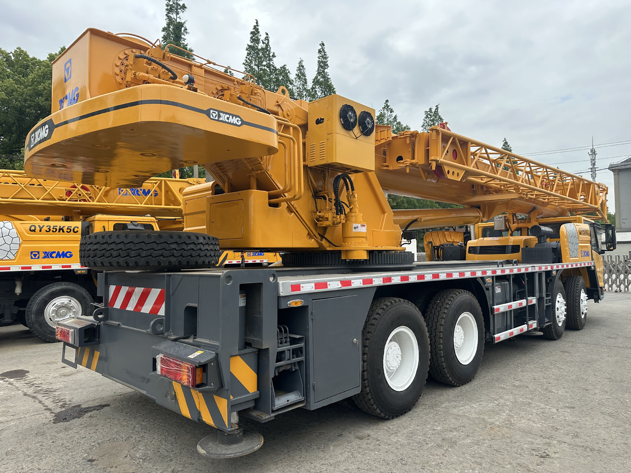 XCMG qy50kc xct55 qy55kc 50ton 55 ton 70 ton 85 ton 90 ton 100 ton 110 ton 130 ton truck crane - Mobile crane: picture 4 XCMG qy50kc xct55 qy55kc 50ton 55 ton 70 ton 85 ton 90 ton 100 ton 110 ton 130 ton truck crane - Mobile crane: picture 4