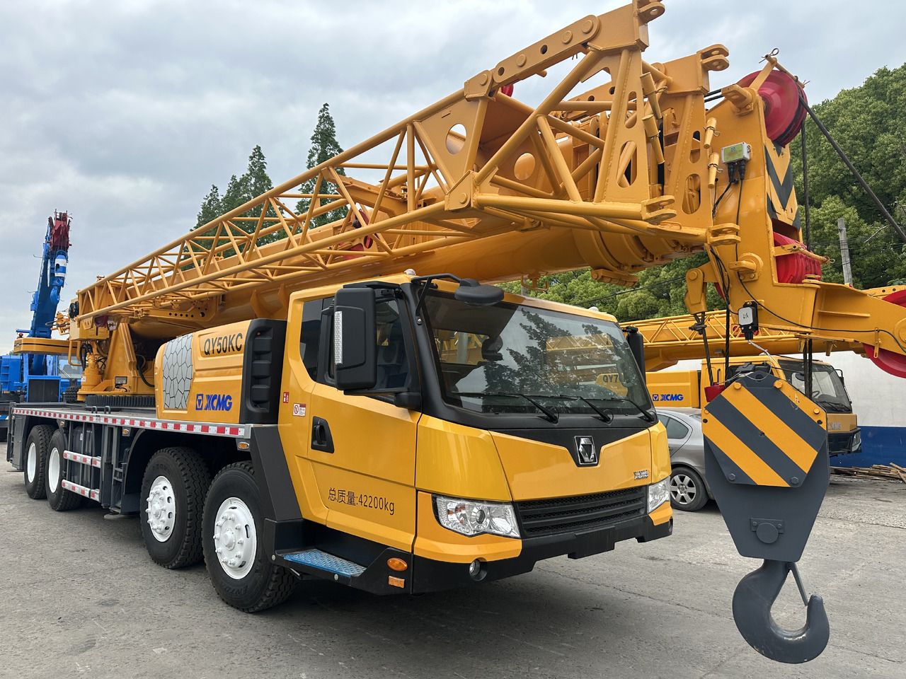 XCMG qy50kc xct55 qy55kc 50ton 55 ton 70 ton 85 ton 90 ton 100 ton 110 ton 130 ton truck crane - Mobile crane: picture 2 XCMG qy50kc xct55 qy55kc 50ton 55 ton 70 ton 85 ton 90 ton 100 ton 110 ton 130 ton truck crane - Mobile crane: picture 2