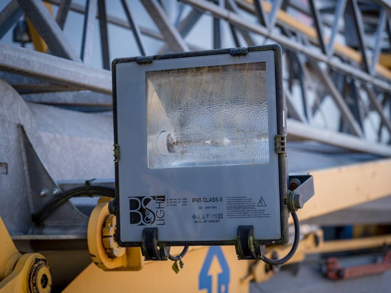 Potain IGO 21 - Self-erecting tower crane: picture 4 Potain IGO 21 - Self-erecting tower crane: picture 4