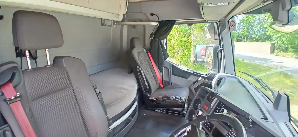 Tractor unit Renault T 460 6x2 - RHD (LHR): picture 17 Tractor unit Renault T 460 6x2 - RHD (LHR): picture 17