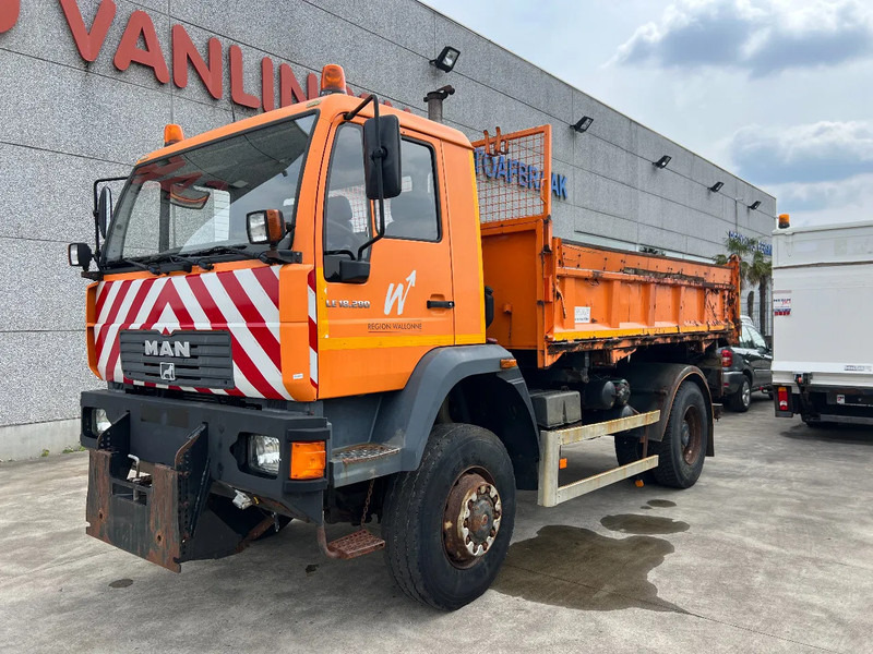 MAN LE 18.280 4x4 - Tipper: picture 1 MAN LE 18.280 4x4 - Tipper: picture 1