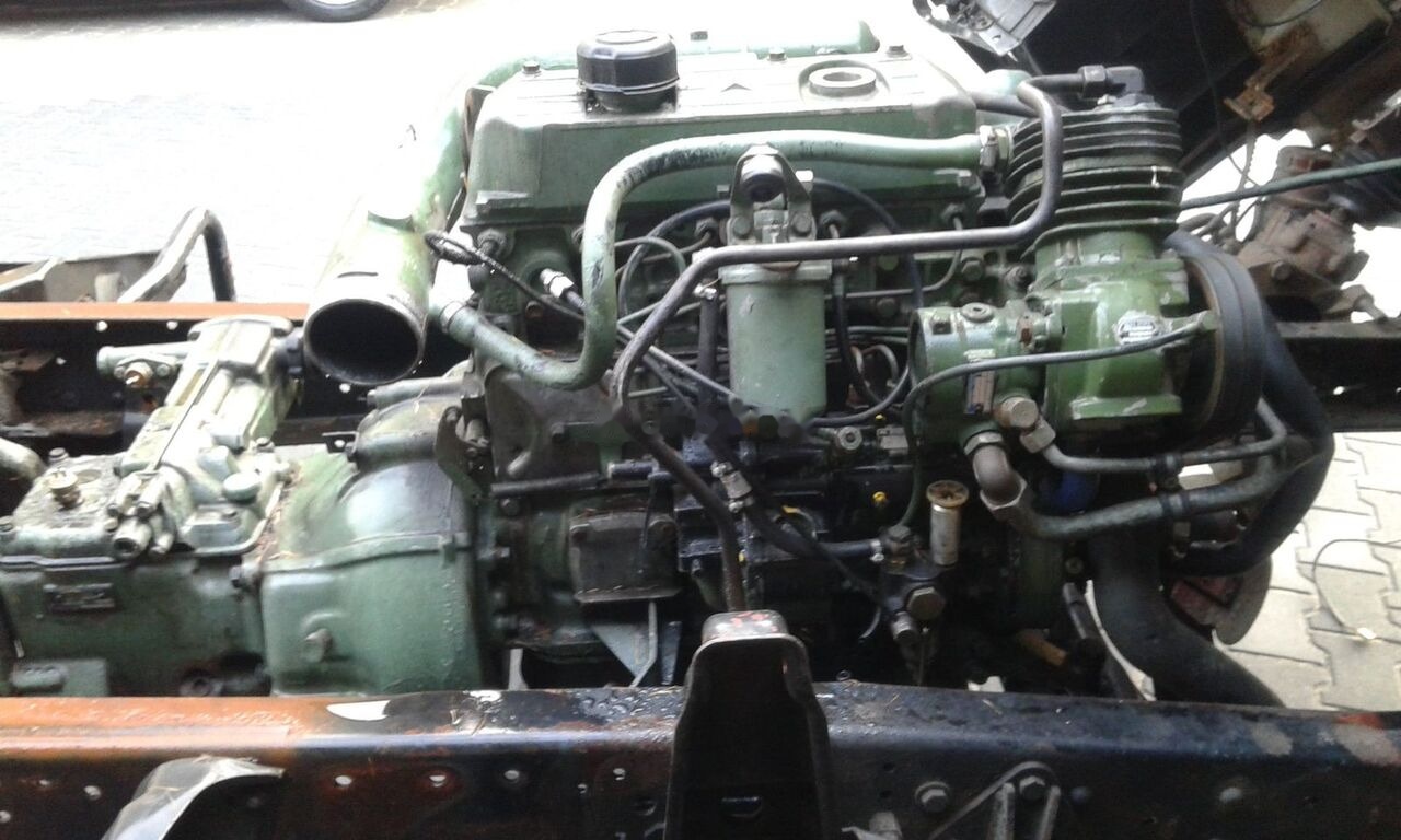 Mercedes-Benz OM364 4.0 D - Engine for Truck: picture 2 Mercedes-Benz OM364 4.0 D - Engine for Truck: picture 2