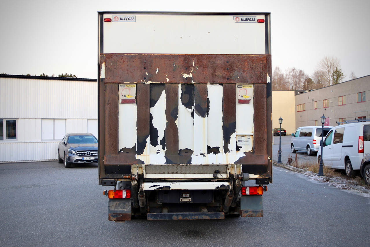 MERCEDES-BENZ Attego - Box truck: picture 4 MERCEDES-BENZ Attego - Box truck: picture 4