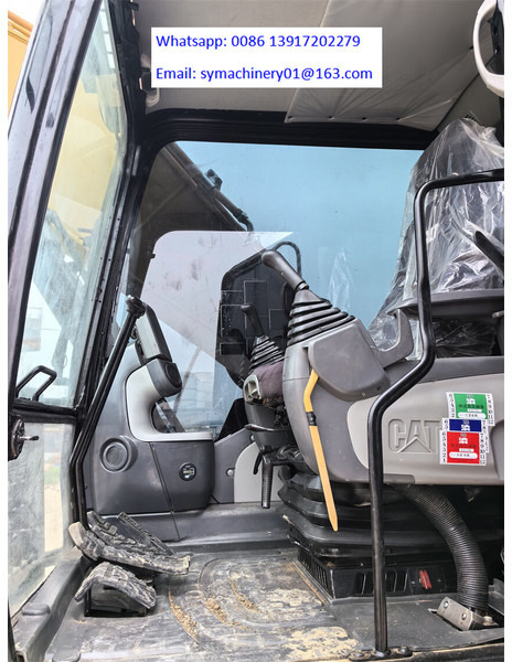 Crawler excavator Caterpillar 320D2: picture 6
