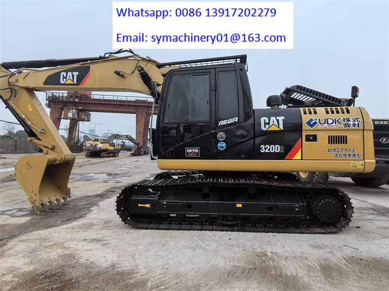 Crawler excavator Caterpillar 320D2: picture 9