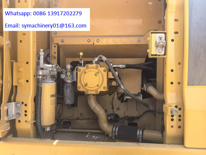 Crawler excavator Caterpillar 323: picture 6