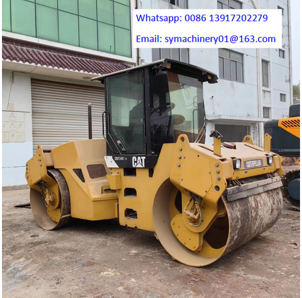 Caterpillar CB534D - Road roller: picture 1 Caterpillar CB534D - Road roller: picture 1