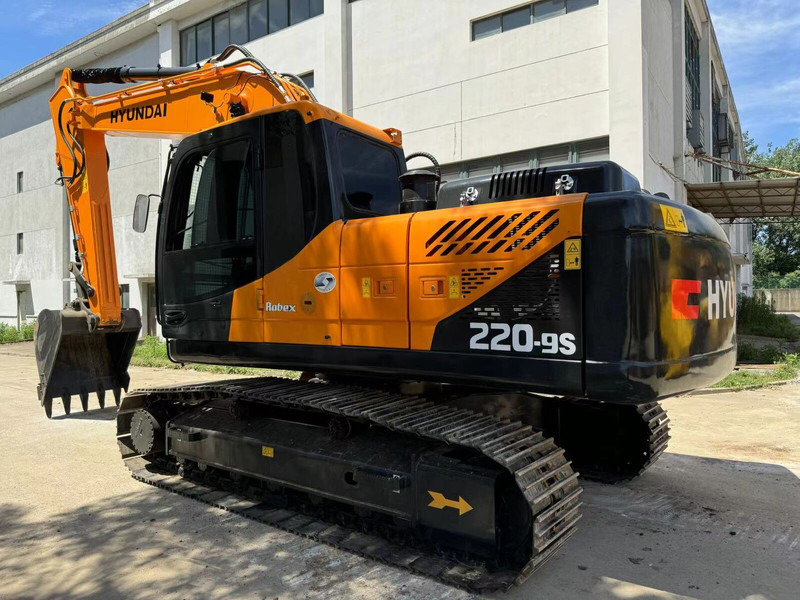 Crawler excavator Hyundai R220LC-9S: picture 6