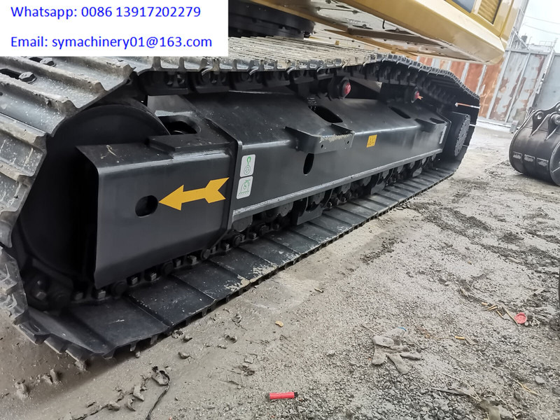 Crawler excavator Komatsu PC240LC-8: picture 13