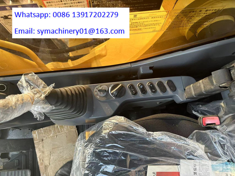 Crawler excavator Komatsu PC450: picture 13
