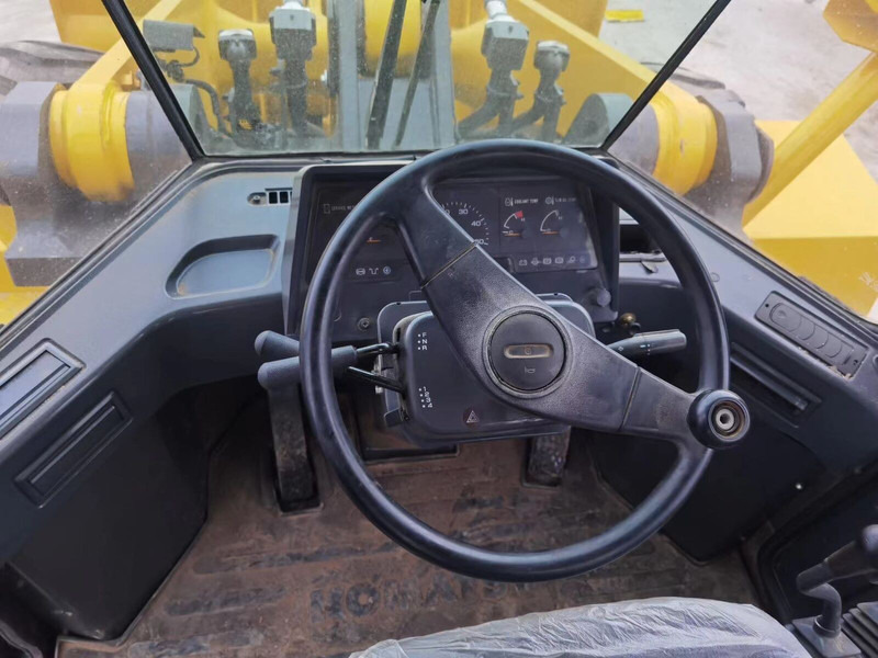 Komatsu WA470 - Wheel loader: picture 4 Komatsu WA470 - Wheel loader: picture 4