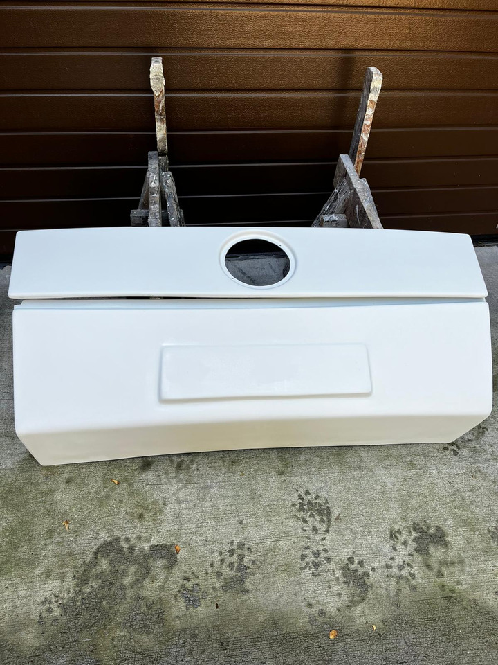 Atrapa przednia MERCEDES-BENZ 350 TOURISMO Mercedes-Benz 350 Tourismo - Body and exterior for Bus: picture 3 Atrapa przednia MERCEDES-BENZ 350 TOURISMO Mercedes-Benz 350 Tourismo - Body and exterior for Bus: picture 3