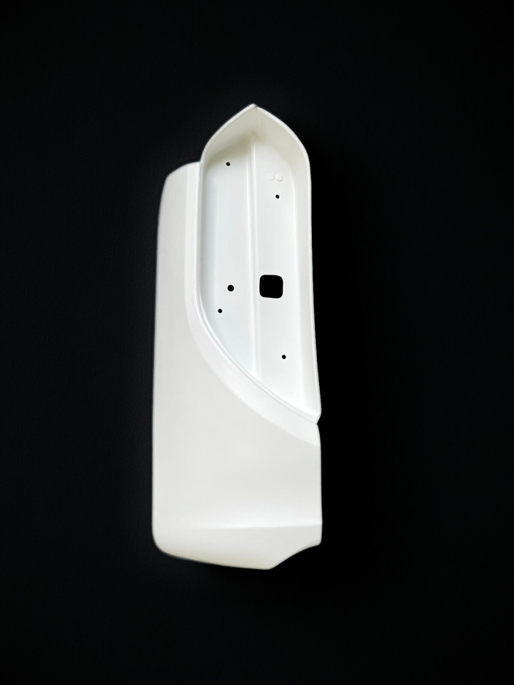 Zderzak, narożnik tylny lewy MAN LION'S COACH euro 6 MAN LION'S COACH euro 6 - Body and exterior for Bus: picture 2 Zderzak, narożnik tylny lewy MAN LION'S COACH euro 6 MAN LION'S COACH euro 6 - Body and exterior for Bus: picture 2