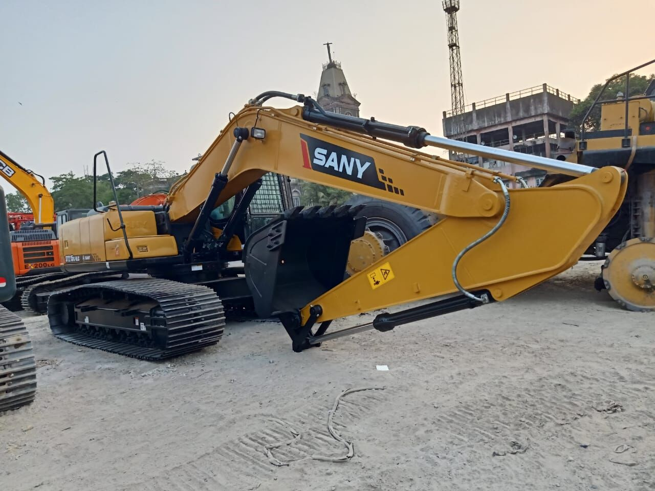 New Sany SY 215 MITSUBISHI ENGINE tracked excavator - Crawler excavator: picture 4 New Sany SY 215 MITSUBISHI ENGINE tracked excavator - Crawler excavator: picture 4