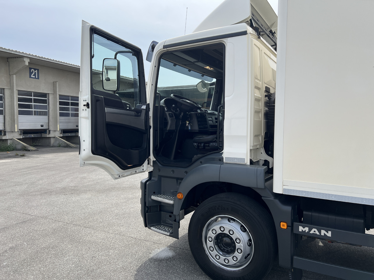 Box truck MAN TGM 18.320 LBW | Klima | Navi | Kamera: picture 13