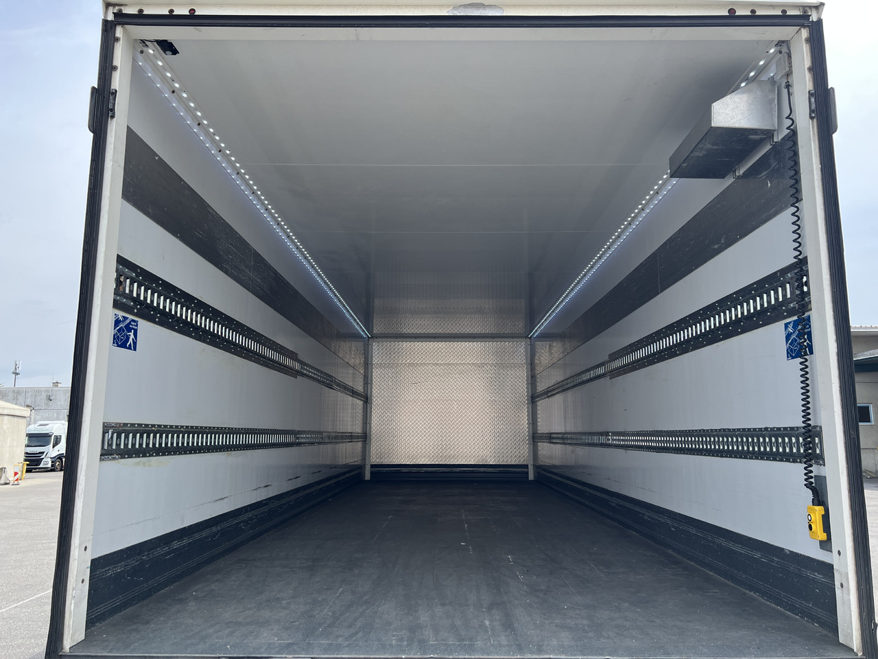 Box truck MAN TGM 18.320 LBW | Klima | Navi | Kamera: picture 10