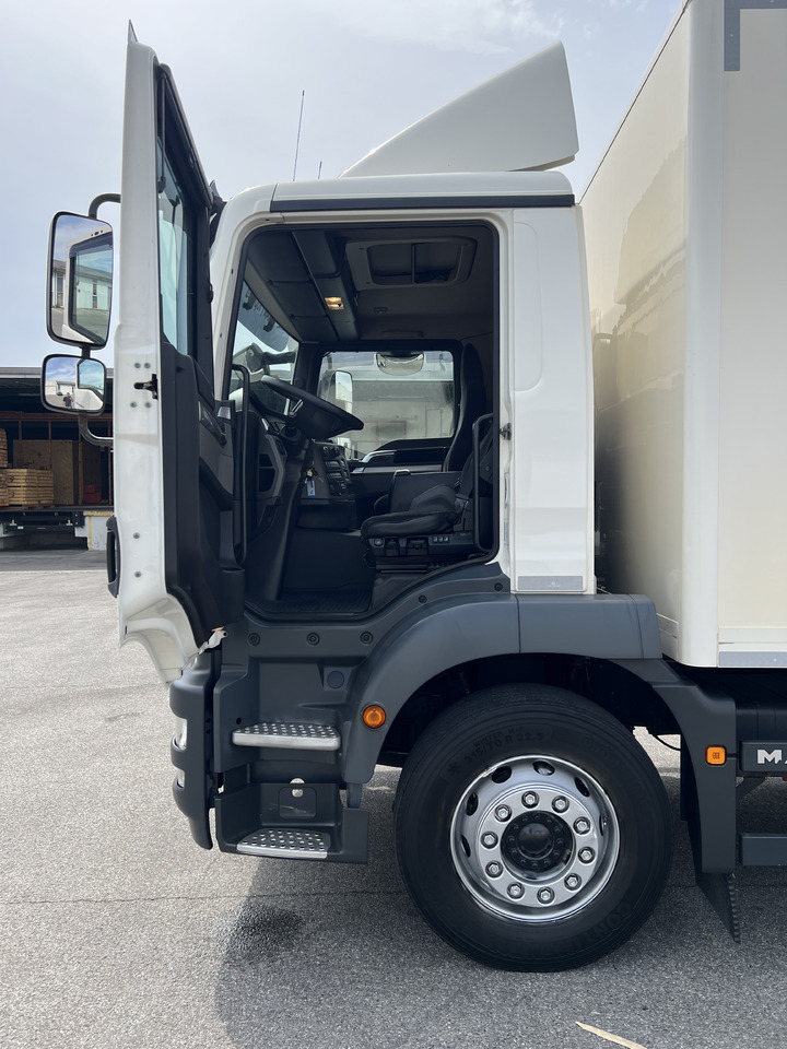 Box truck MAN TGM 18.320 LBW | Klima | Navi | Kamera: picture 14