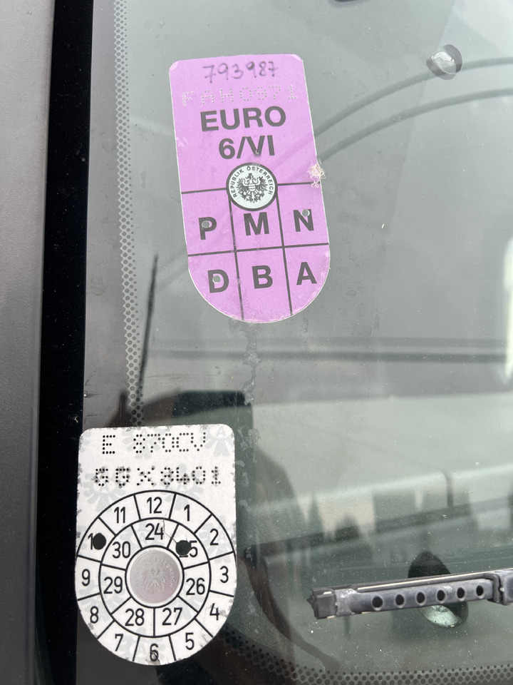 Beverage truck for transportation of drinks MERCEDES-BENZ ANTOS 18.30 L automatische Seitenladung | LBW | Klima | Tempomat: picture 34 Beverage truck for transportation of drinks MERCEDES-BENZ ANTOS 18.30 L automatische Seitenladung | LBW | Klima | Tempomat: picture 34