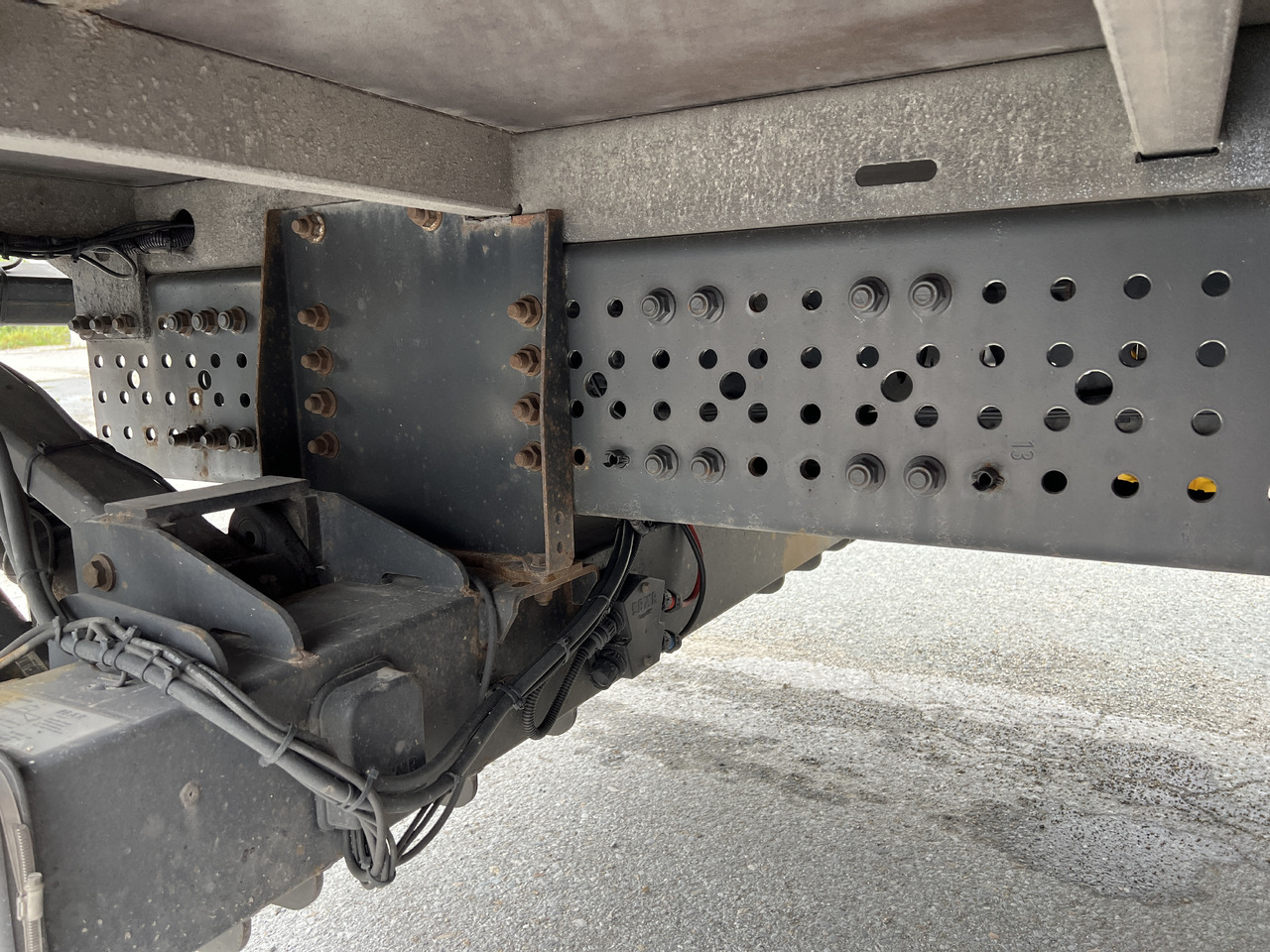 Beverage truck for transportation of drinks MERCEDES-BENZ ANTOS 18.30 L automatische Seitenladung | LBW | Klima | Tempomat: picture 36 Beverage truck for transportation of drinks MERCEDES-BENZ ANTOS 18.30 L automatische Seitenladung | LBW | Klima | Tempomat: picture 36