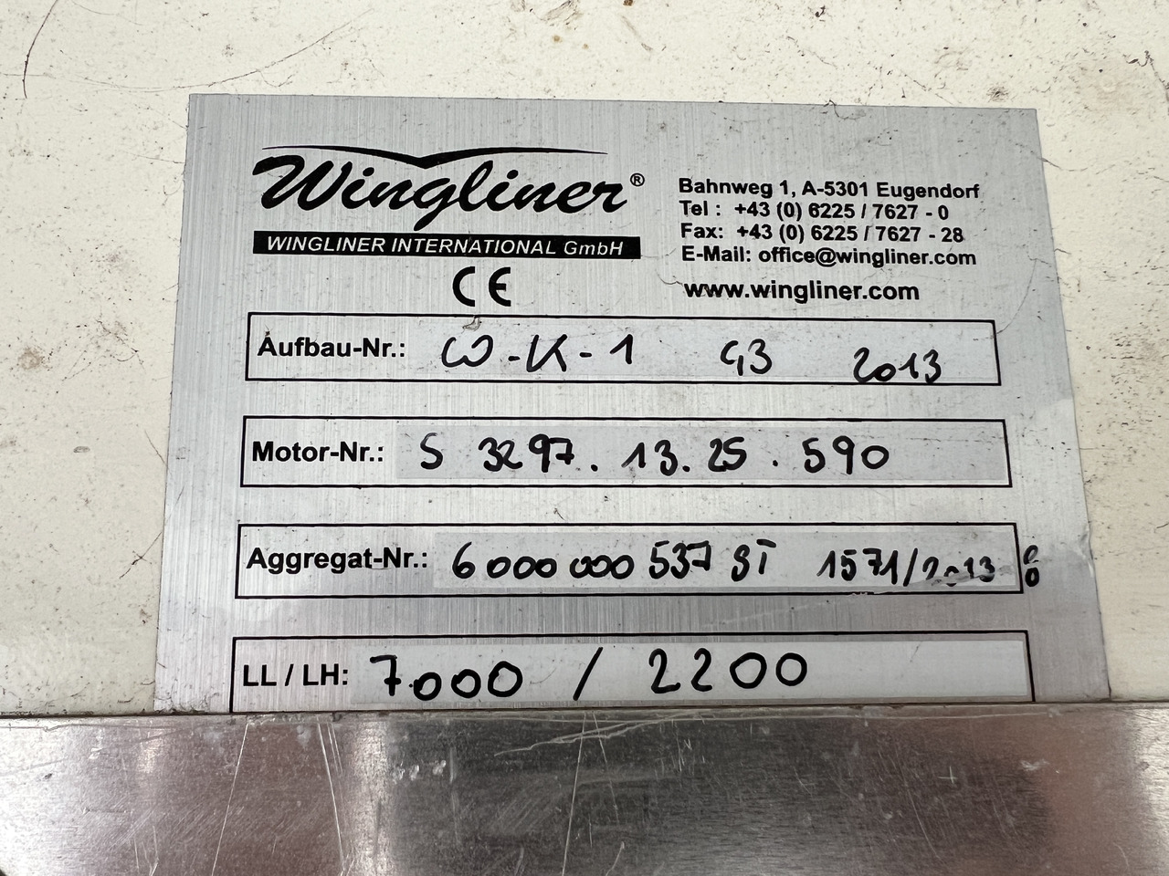 Beverage truck for transportation of drinks MERCEDES-BENZ ANTOS 18.30 L automatische Seitenladung | LBW | Klima | Tempomat: picture 35 Beverage truck for transportation of drinks MERCEDES-BENZ ANTOS 18.30 L automatische Seitenladung | LBW | Klima | Tempomat: picture 35