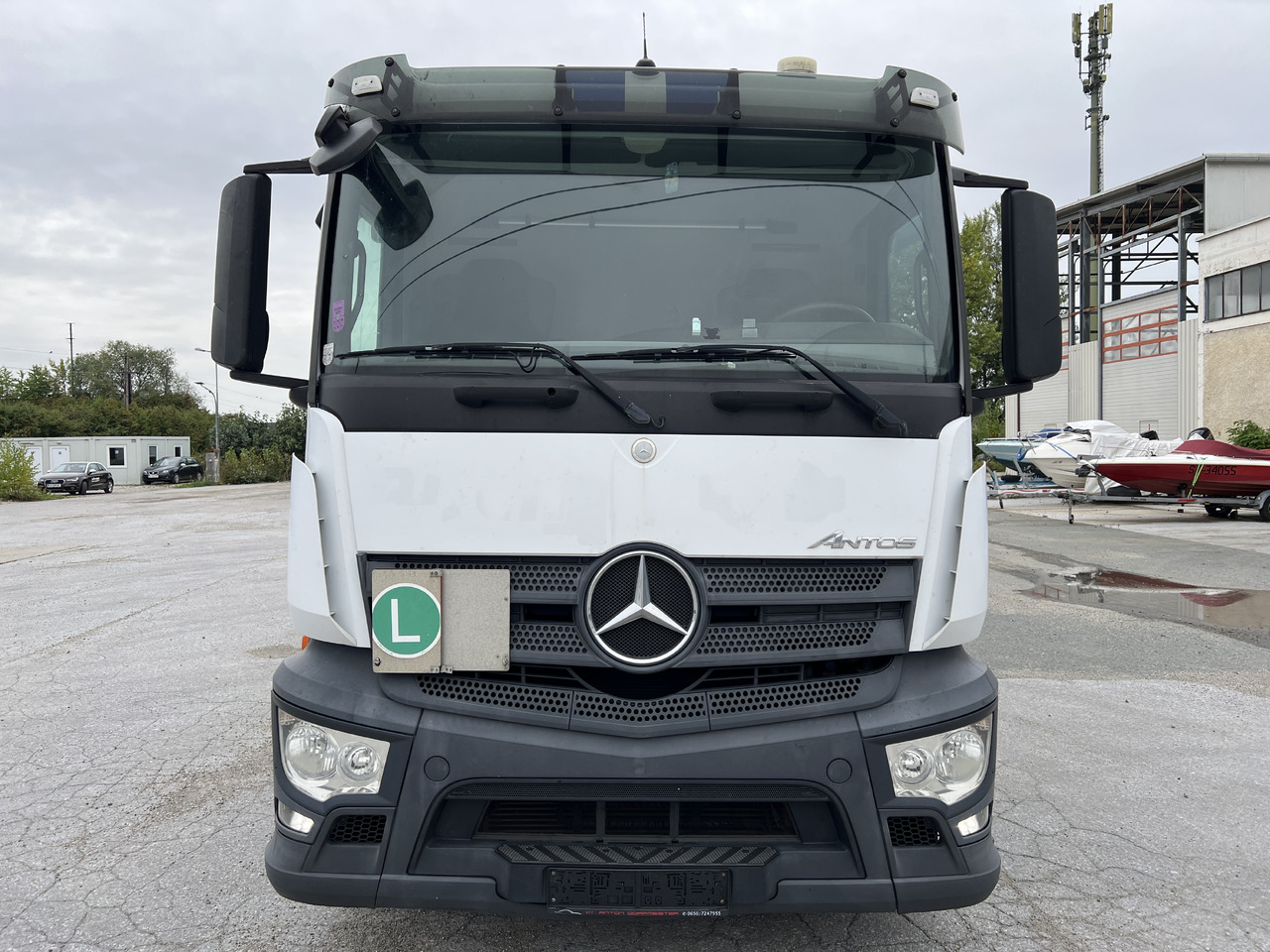 Beverage truck for transportation of drinks MERCEDES-BENZ ANTOS 18.30 L automatische Seitenladung | LBW | Klima | Tempomat: picture 17 Beverage truck for transportation of drinks MERCEDES-BENZ ANTOS 18.30 L automatische Seitenladung | LBW | Klima | Tempomat: picture 17