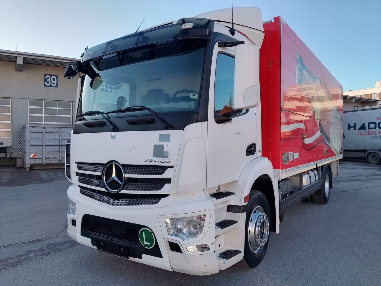 Mercedes-Benz ANTOS 18 30| Getränkew.| Klima| Luftgef| EZ 2014 - Beverage truck: picture 1 Mercedes-Benz ANTOS 18 30| Getränkew.| Klima| Luftgef| EZ 2014 - Beverage truck: picture 1