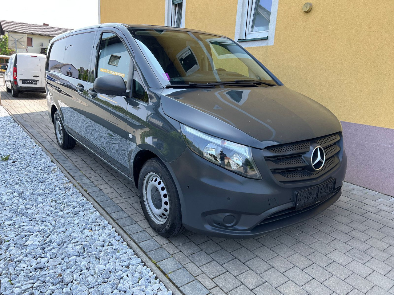 Mercedes-Benz Vito 114 lang | Klima | Schiebetür | Tempomat - Small van: picture 2 Mercedes-Benz Vito 114 lang | Klima | Schiebetür | Tempomat - Small van: picture 2