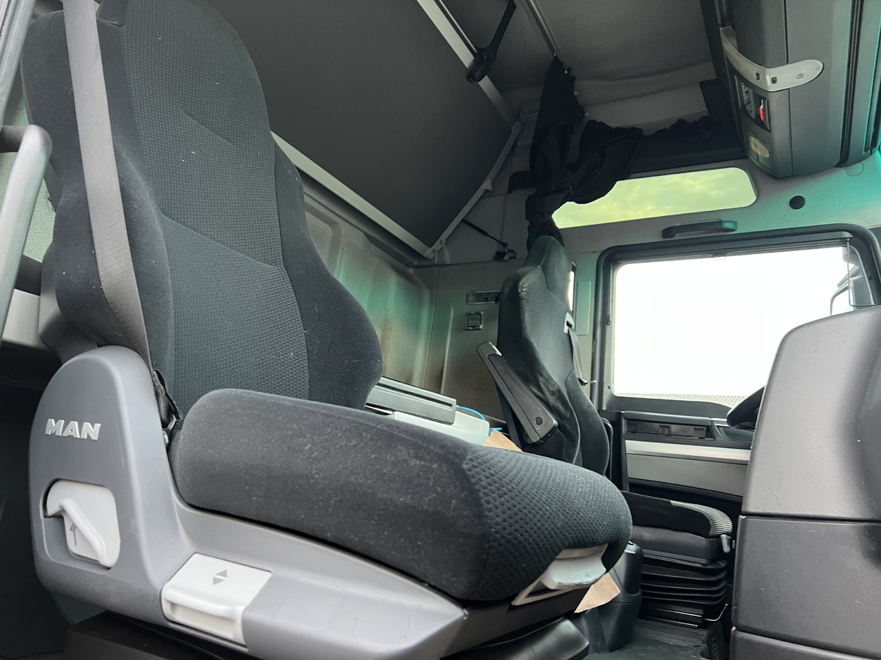 Tractor unit MAN MAN TGX 18.480 XXL | Retarder | Standklima | Klima |: picture 25 Tractor unit MAN MAN TGX 18.480 XXL | Retarder | Standklima | Klima |: picture 25