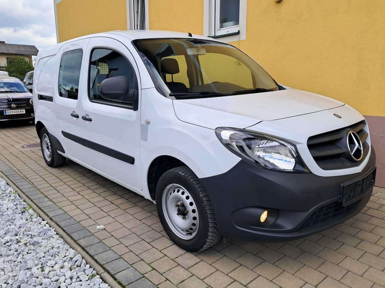 MERCEDES-BENZ Citan 109 CDI 5-Sitzer DKA | Schiebet. beids. | Klima | - Van, Combi van: picture 2 MERCEDES-BENZ Citan 109 CDI 5-Sitzer DKA | Schiebet. beids. | Klima | - Van, Combi van: picture 2