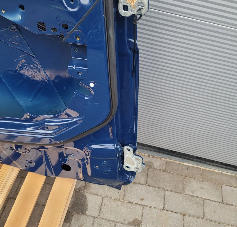 DRZWI LEWE VOLVO FH4 FH5 ORYGINAŁ CHWALIM116 - Body and exterior for Truck: picture 4 DRZWI LEWE VOLVO FH4 FH5 ORYGINAŁ CHWALIM116 - Body and exterior for Truck: picture 4