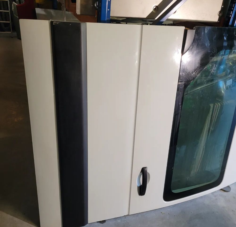 DRZWI RENAULT MASTER PRZESUWNE BOCZNE. - Door and parts for Van: picture 2 DRZWI RENAULT MASTER PRZESUWNE BOCZNE. - Door and parts for Van: picture 2