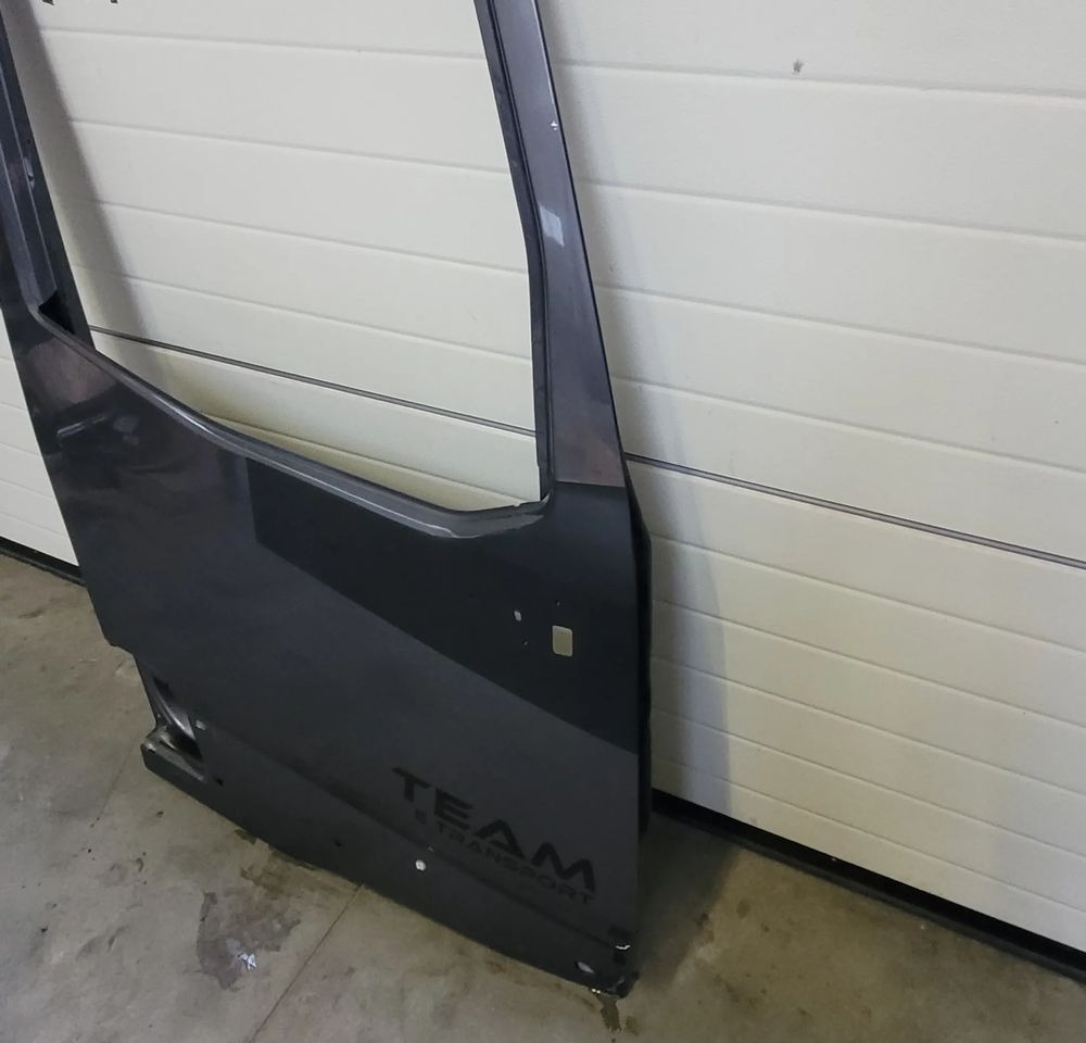 DRZWI RENAULT RANGE T GAMA ORYGINAŁ CHWALIM116 - Body and exterior for Truck: picture 3 DRZWI RENAULT RANGE T GAMA ORYGINAŁ CHWALIM116 - Body and exterior for Truck: picture 3