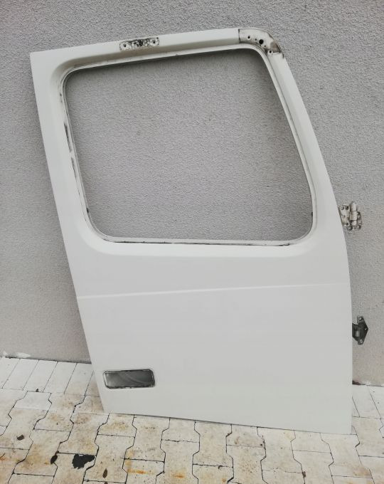 DRZWI VOLVO FH 13 FH13 RH ral 1103 - Door and parts for Truck: picture 1 DRZWI VOLVO FH 13 FH13 RH ral 1103 - Door and parts for Truck: picture 1
