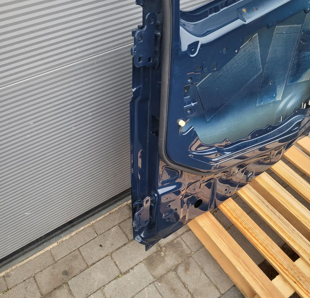 DRZWI VOLVO FH4 FH5 ORYGINAŁ RH. CHWALIM116 - Door and parts for Truck: picture 4 DRZWI VOLVO FH4 FH5 ORYGINAŁ RH. CHWALIM116 - Door and parts for Truck: picture 4