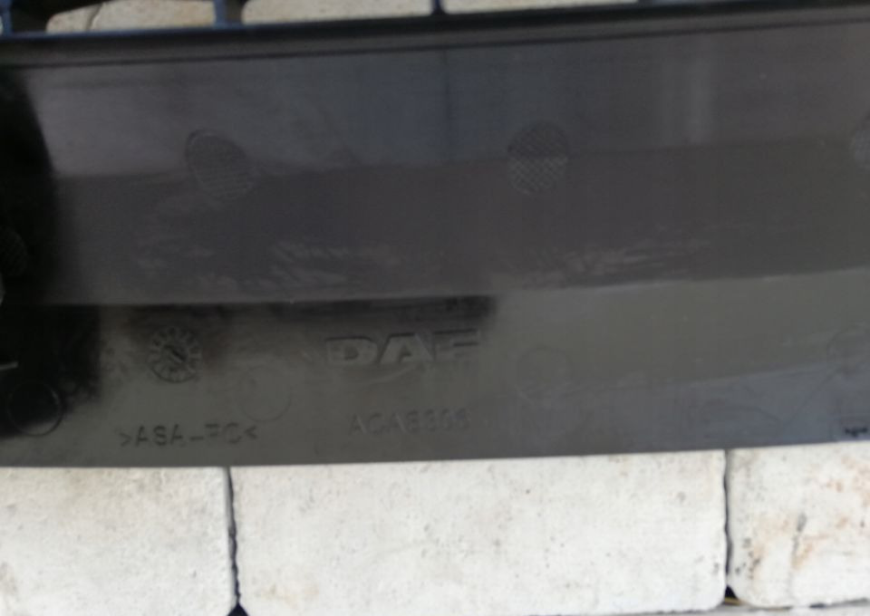 GRILL ATRAPA DAF LF NOWY ORYGINAŁ EURO6 - Hood: picture 5 GRILL ATRAPA DAF LF NOWY ORYGINAŁ EURO6 - Hood: picture 5
