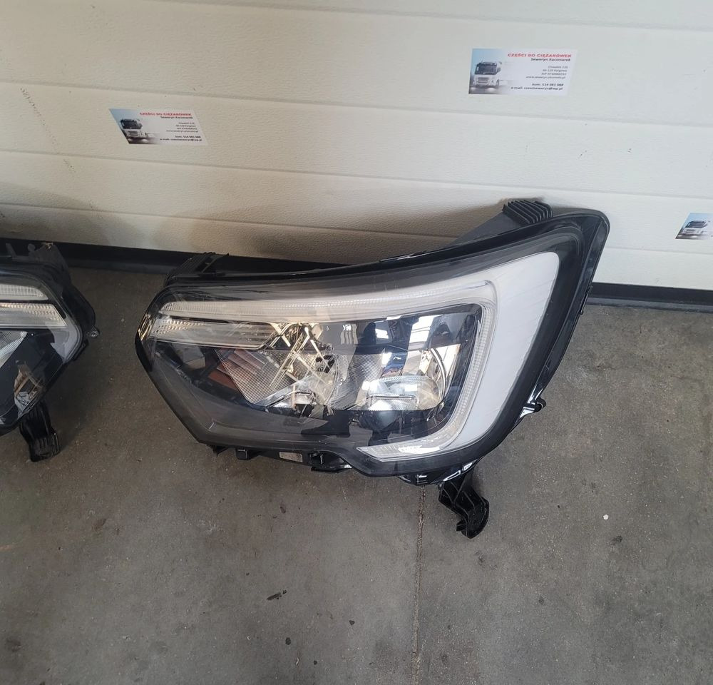 LAMPY RENAULT MASTER 3 ORYGINAŁ CHWALIM116 USZKODZONE - Lights/ Lighting for Van: picture 2 LAMPY RENAULT MASTER 3 ORYGINAŁ CHWALIM116 USZKODZONE - Lights/ Lighting for Van: picture 2