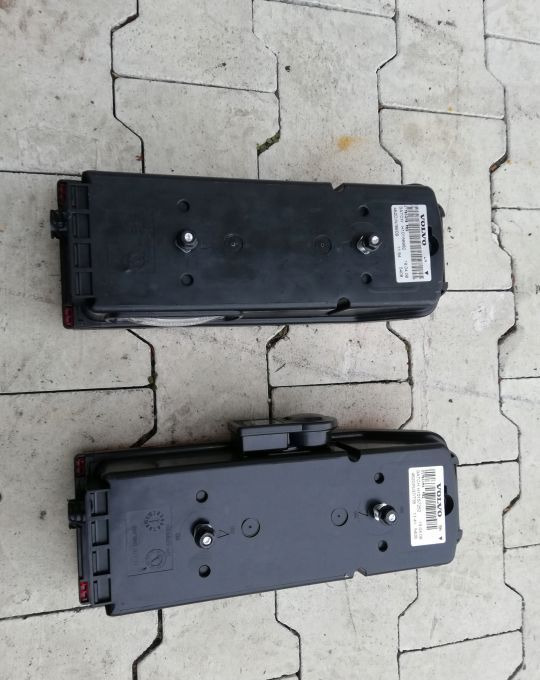 LAMPY TYL VOLVO FM FMX ORYGINAŁ KOMPLET NOWE - Tail light for Truck: picture 2 LAMPY TYL VOLVO FM FMX ORYGINAŁ KOMPLET NOWE - Tail light for Truck: picture 2