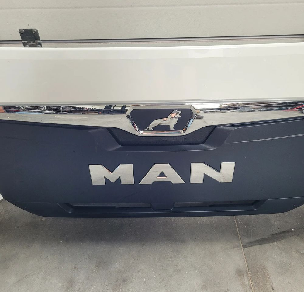 MASKA ATRAPA MAN TGX TG3 NM.ORYGINAŁ 81.61110-6112 CHWALIM116 - Hood for Truck: picture 4 MASKA ATRAPA MAN TGX TG3 NM.ORYGINAŁ 81.61110-6112 CHWALIM116 - Hood for Truck: picture 4