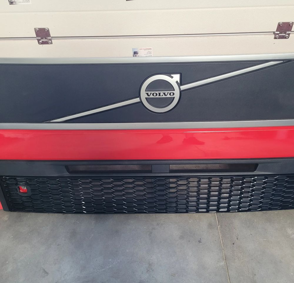 MASKA ATRAPA VOLVO FH5 FH4 LIFT ALU NM.ORYGINAŁ CHWALIM116 - Body and exterior for Truck: picture 4 MASKA ATRAPA VOLVO FH5 FH4 LIFT ALU NM.ORYGINAŁ CHWALIM116 - Body and exterior for Truck: picture 4