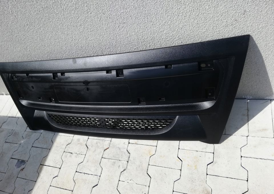 MASKA GRILL ATRAPA DAF LF NOWY ORYGINAŁ EURO6 - Hood for Truck: picture 3 MASKA GRILL ATRAPA DAF LF NOWY ORYGINAŁ EURO6 - Hood for Truck: picture 3